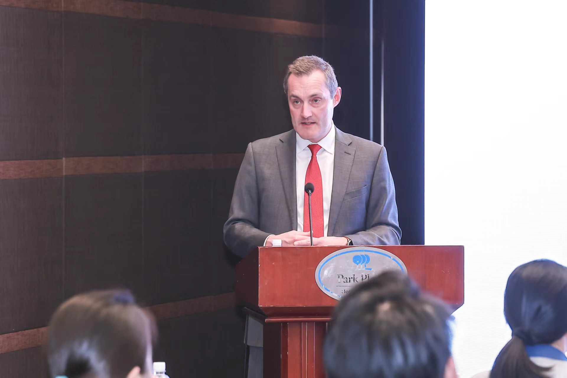 电子游戏麻将胡了app